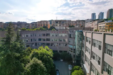 Tianhao Business Hotel