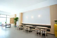 Shankee Coffee Style Hotel (Guangan Yuechi Dianli Century City)