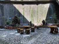 Yinmo Hotel (Zigong Ziliujing Old Street Light Park) Hotels near Zigong Dinosaur Museum