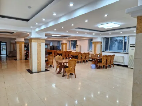 Yingbin Garden Hotel