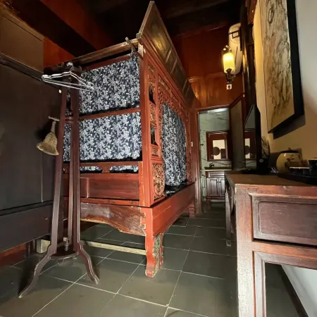 Yuxian Xiapan Shengyianfang Chinese-style mahogany ancient style courtyard