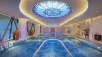 Wanda Reign Wuhan - Romantic
