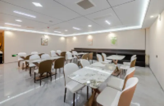 雲朵酒店（李村金水路店）