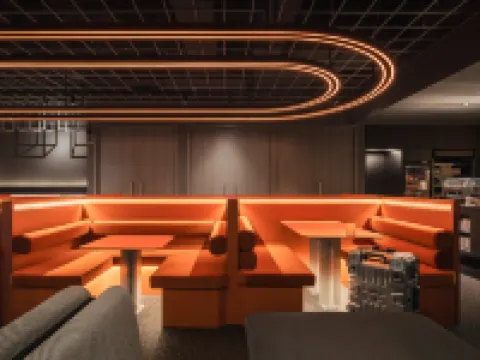 客宿站MAX -陸側區域 吉隆坡國際機場二號客運大樓 2M 層 雪邦酒店