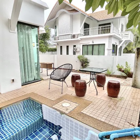 H6 Downtown Chinatown Terminal, Fengyue Street, Five bedroom Pattaya Haitian Pool Villa