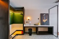 Qixun Hotel (Yingtianmen Branch) - Romantic