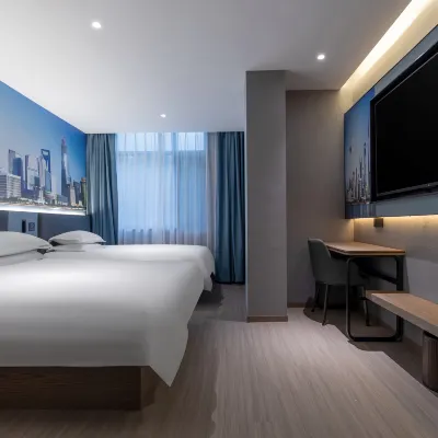 Tuke Light Hotel (Liangcheng Park Branch, North Station Road, Shanghai) Hotels near Dabaishu Station