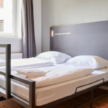 a&o Hamburg Reeperbahn Hotels near Altonaer Theater