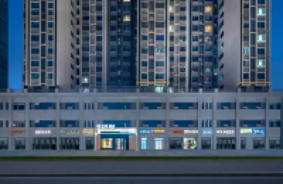 正軒酒店（天鵝河市政府店） 鄰近庫爾勒湖濱步行街的酒店