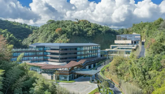 艾德睿·第五季酒店