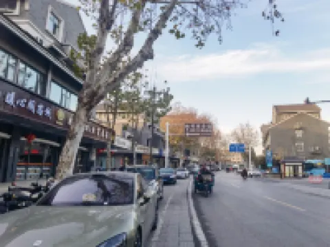 Nuansing Pavilion Chinese Inn (Yangzhou Dongguan Street Heyuan) Hotels near He Garden