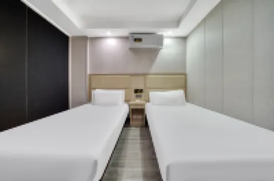 Dingyu Business Hotel (West Lake Hefang Street)