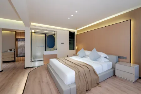 Fangchenggang Wanxiang Luming Lodge · Senyu Luqi Homestay Отели рядом с достопримечательностью «Port of Fangcheng (Gangqu 16th Road)»