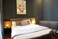 Gram Suites Các khách sạn gần Ospedale Monaldi