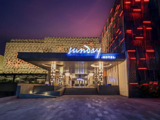 Sunday Hotel Arshika Sunset Road