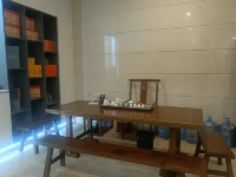 Home Inn Baiyun Hotel (Qingmeng)