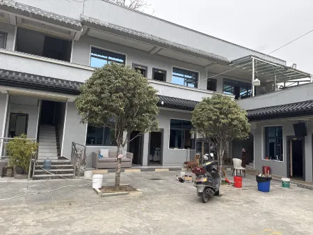 Jinchuan Mina Mountain Resort