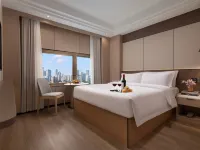 xiaowuxingjiudian Hotels near Danshui
