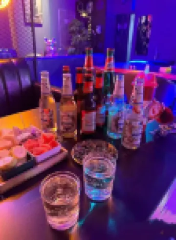 Chongqing Liberation Monument, Hongya Cave, BERKIN. Baili Jin Skyview Riverfront Hotel.