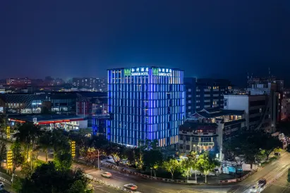 Pu'er Songkun Hotel (Yuecheng Shiguangli Shopping Park Shop)