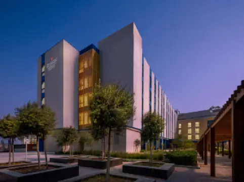 밀레니엄 레지던스 사디야트 섬