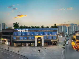 THE  YES  Hotel