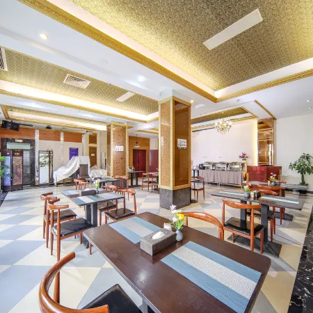 Dongsheng Hotel(Puning International Commodity City · High-speed Rail Station Branch)