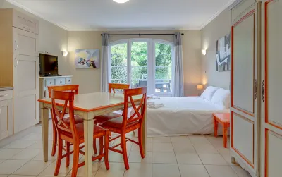 Vacancéole – le Domaine de Camiole Hotel di Komune di departemen Alpes-Maritimes