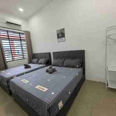 Homestay Sungai Karangan Near Inokom Rooms