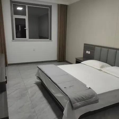 Boxing Sunshine Hotel