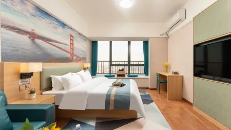 Manting Hotel (Jinan West Station Shandong International Convention and Exhibition Center) Отели рядом с достопримечательностью «Jinan Forest Park»