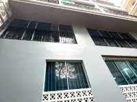Era Apartment Cat Linh Hotels near Temple Of Literature