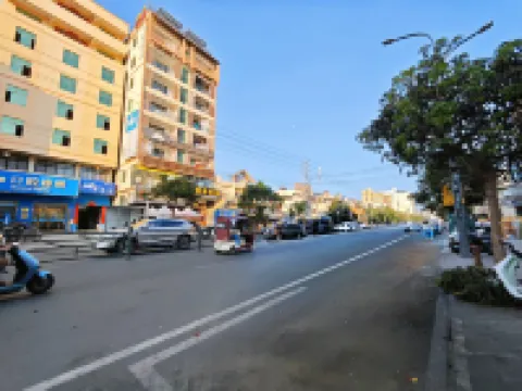 Ledong Yuelai Chinese Inn (Huangliu Station)