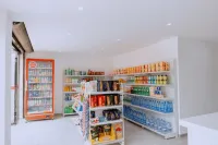 Yuejiyuan Hotel (Huayi Roundabout)