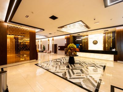 Grand Astoria Hotel