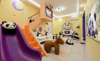 Panda Youkong Designer Suite Homestay (Chengdu Panda Base)