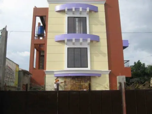 RedDoorz @ Yssa Ademar near Robinsons Jaro Hotels in Iloilo