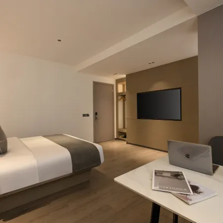 Lido Hotel (Qujing North Station)