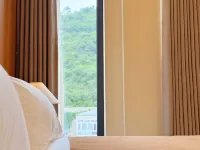 Xinglong Lizike S Homestay