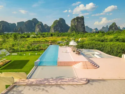 LIANGSU Hotel (Yangshuo Shili Gallery & Yulong Liver) Hotels near Gongnong Bridge