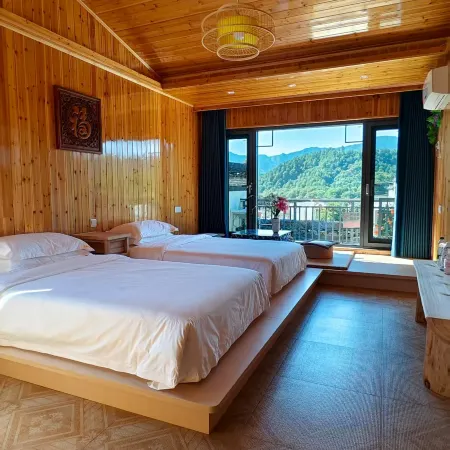 Yihong Hotel
