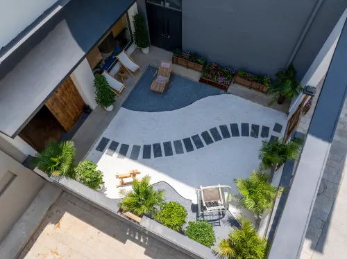 Cocoa Garden · Vacilando Designer Lakeside Resort Hotel (Zhongwei Shapotou Water Town Branch) Hotels in Zhongwei