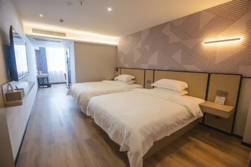 Hua Yi Selected Hotel under Home Inn (Jining Weishan Lake Branch) Hotel a Weishan