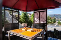 Urba Hotel (Jiadengyu National Forest Park Branch) - Afhentnings-/afleveringstjenester