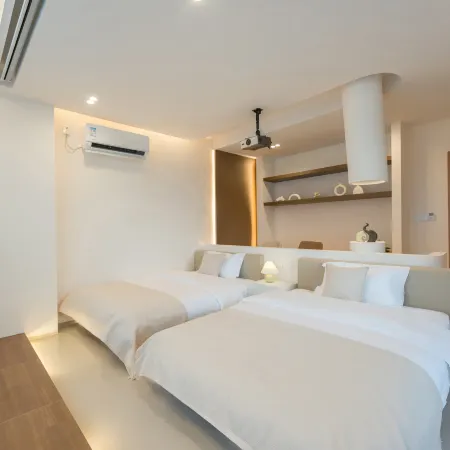 Jiayi Seascape Homestay (Beihai Silver Beach Branch)