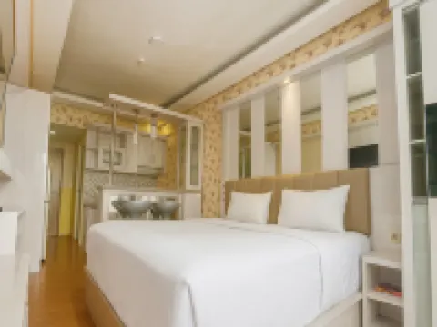 Quintessa Room at Candiland Apartement Hotels in Candisari