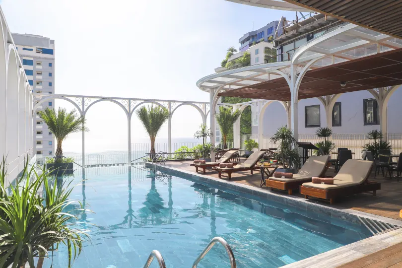 Golden Lotus Luxury Hotel Danang