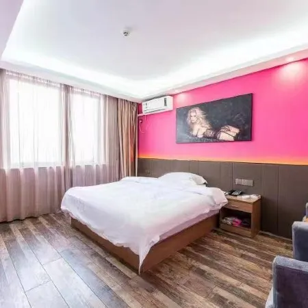 Ninghai fengxuelou  electronic sports  hotel