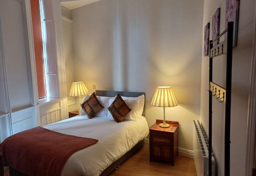 더 해즐릿 아파트먼트 썸네일