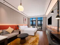 Huangshan Huizhou Hilton Garden Hotel Hotels in Huizhou District/Rock Temple